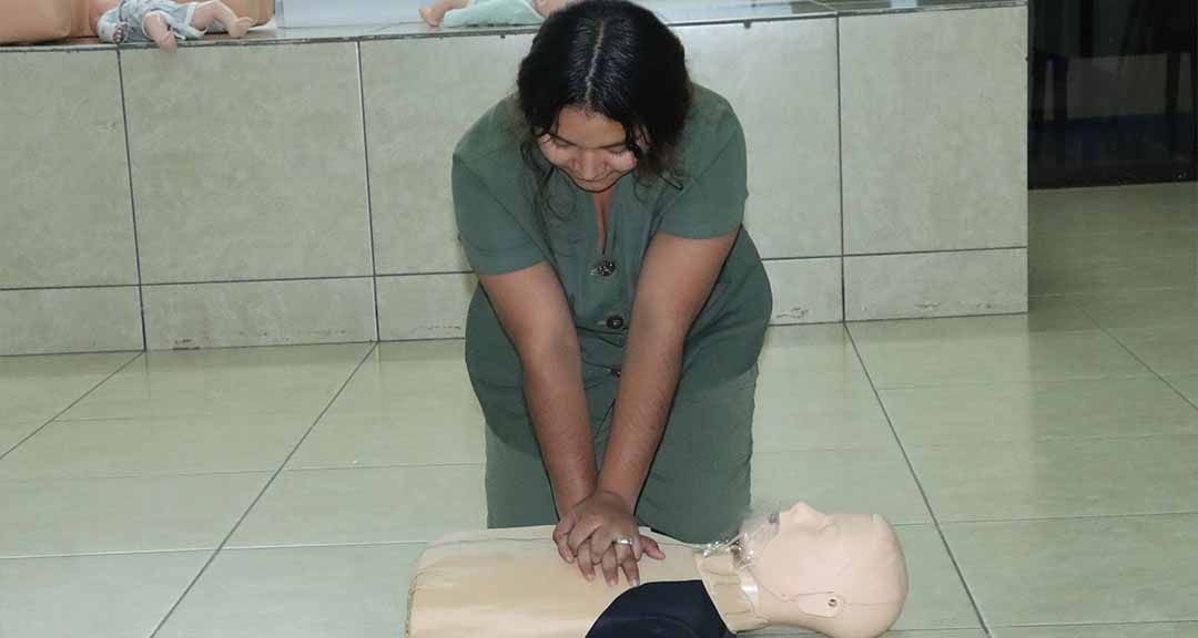 Desarrollan Taller de Soporte Vital Básico para Futuros Profesionales de la Salud 4