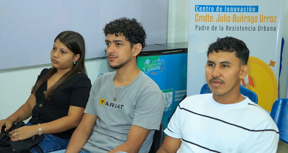 Lanzan Concurso de Redacción Ensayos “Y también enséñenles a leer” en Homenaje al Cmdte. Carlos Fonseca Amador 7