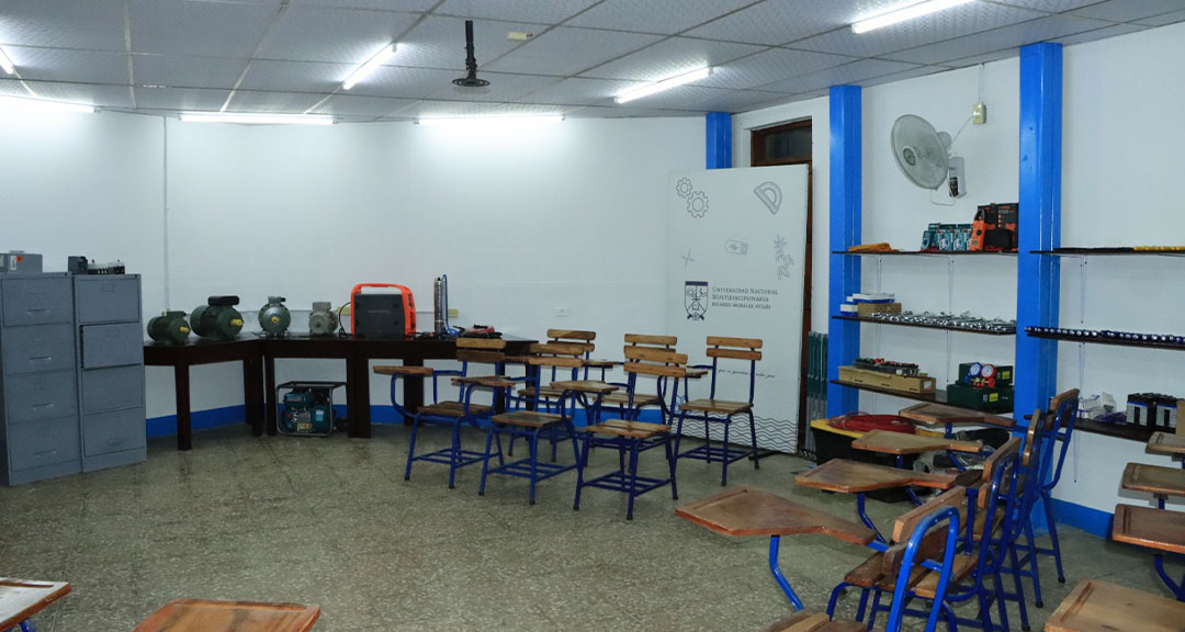 Universitarios Cuentan con Aula Taller de Electromecánica e Industrial "Comandante Carlos Fonseca Amador" 8