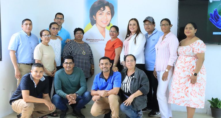 Protagonistas de Rivas Rememoran a Martha Angelica Quezada Mediante Inauguración de Aula Docente, Promoviendo la Calidad Educativa y la Eficiencia